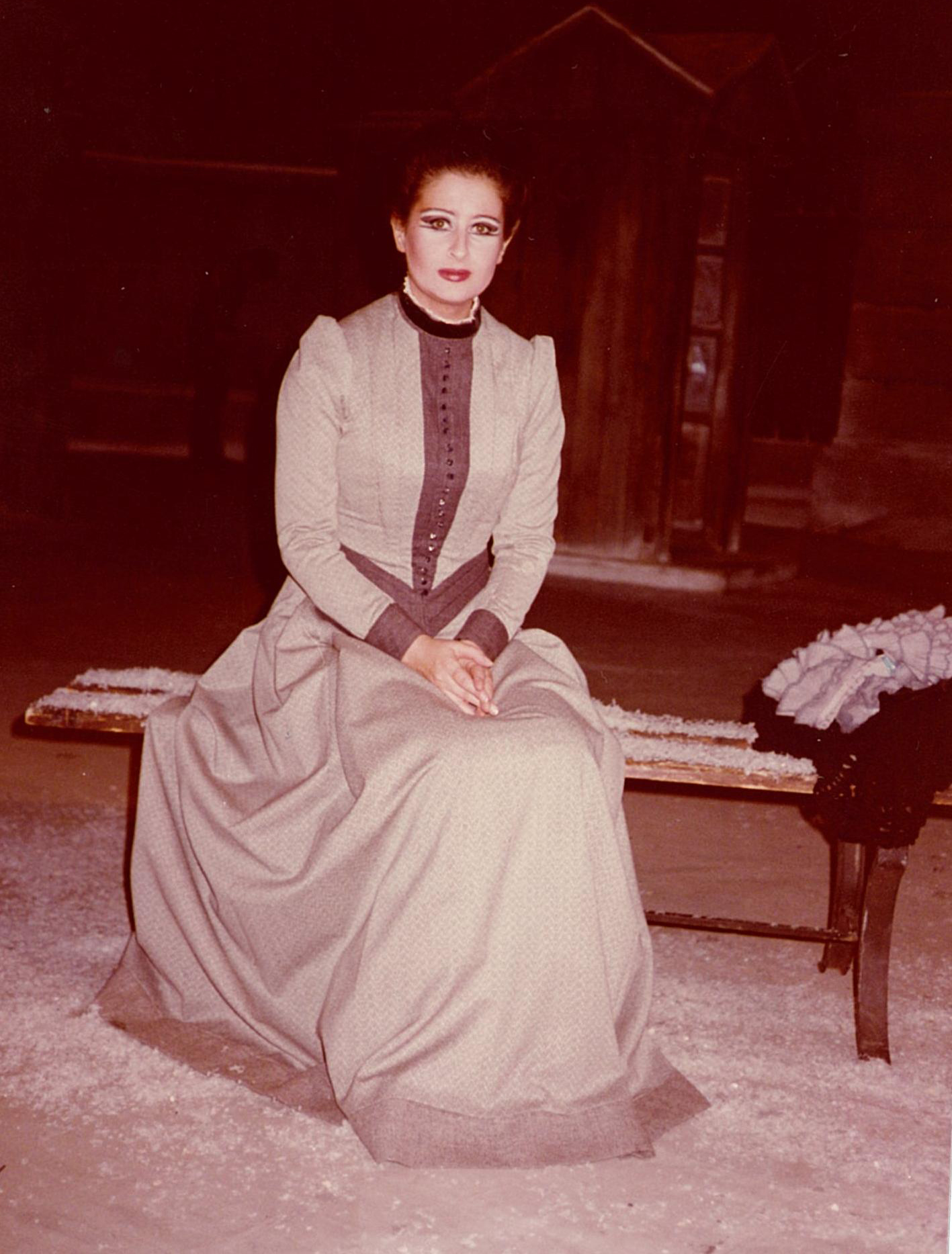Mariana Nicolesco - Mimì în La Bohème de Puccini. Lyric Opera, Chicago