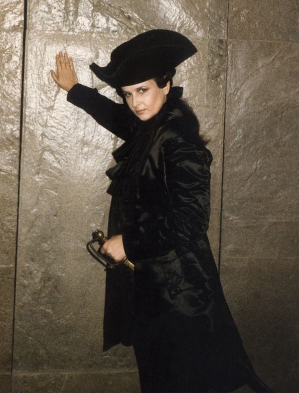 Generalul Cinna din Lucio Silla de Mozart, singurul rol în travesti interpretat de Mariana Nicolesco