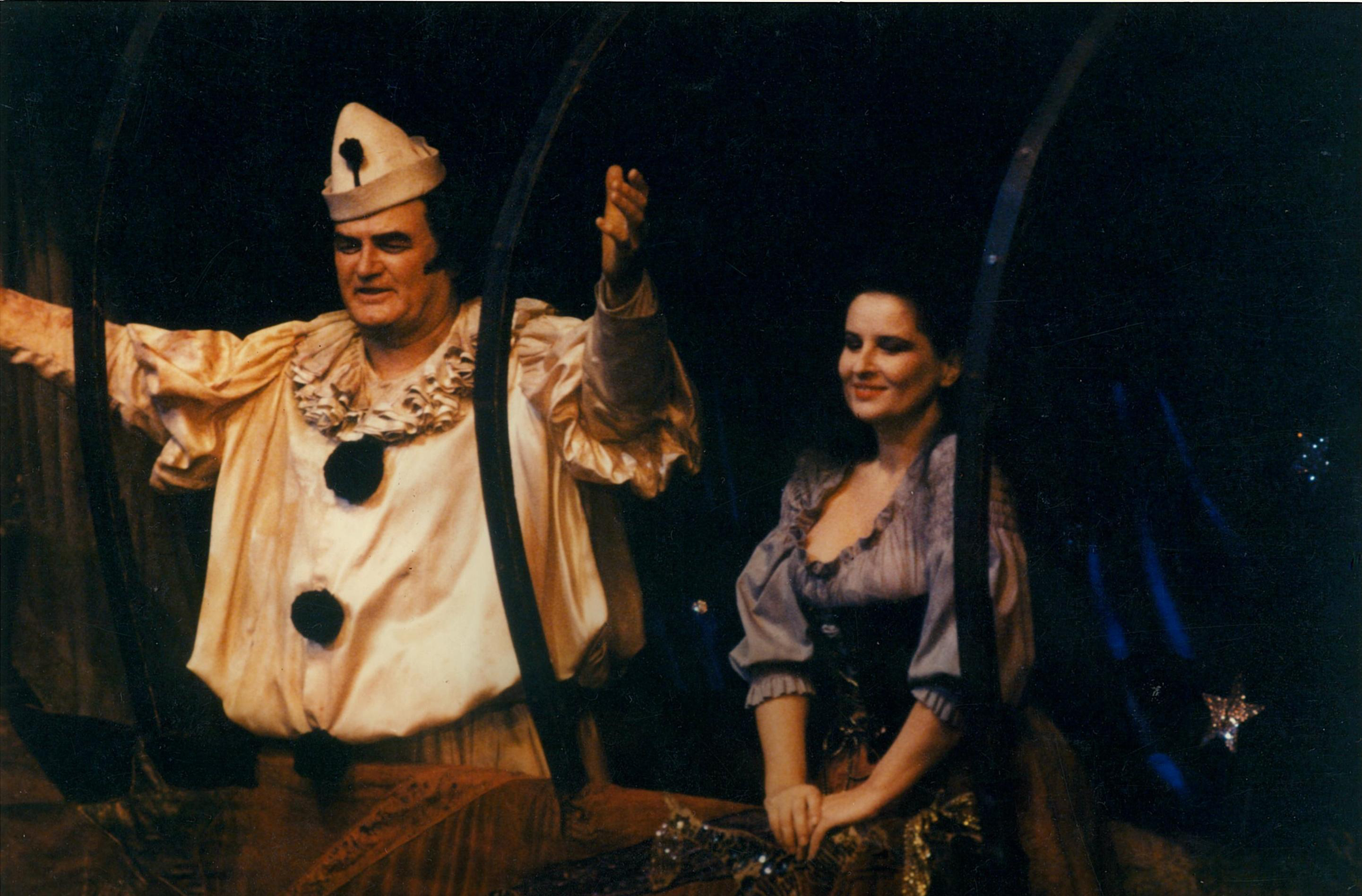 Cu marele tenor John Vickers, Canio, Mariana Nicolesco în rolul Nedda din I Pagliacci de Leoncavallo. Metropolitan Opera, New York