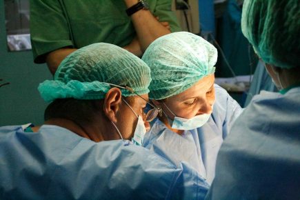 operatie-chirurgie-medici