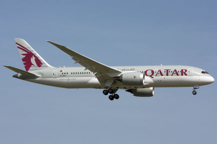 Qatar_Airways_Boeing_787-8_A7-BCH_ZRH_2014-03-30
